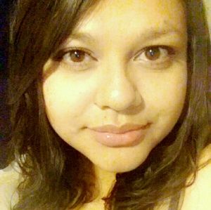 Meet your Posher, Felicia